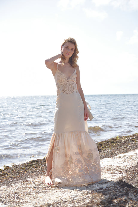 THE FLOWY DRESS